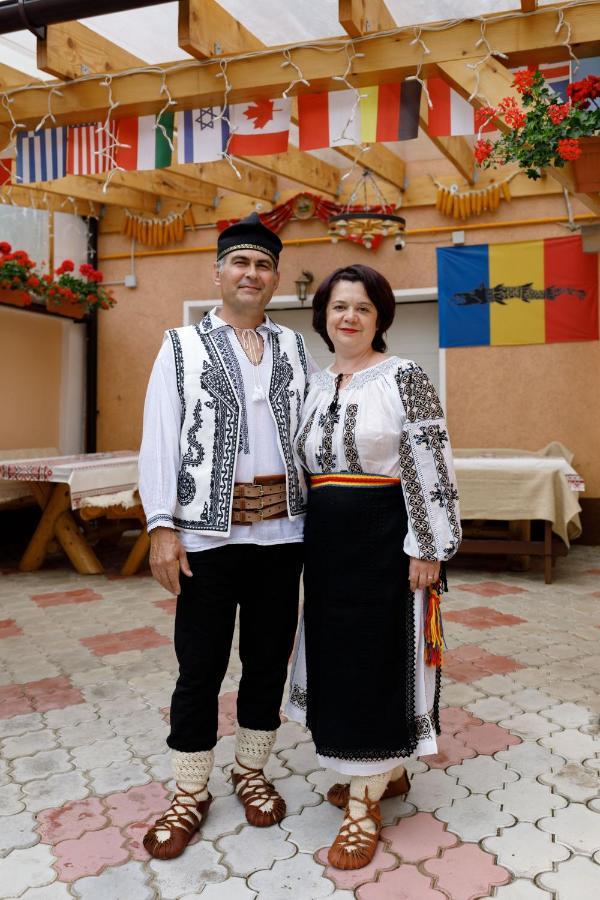 Отель Casa Dacica Рышнов Экстерьер фото