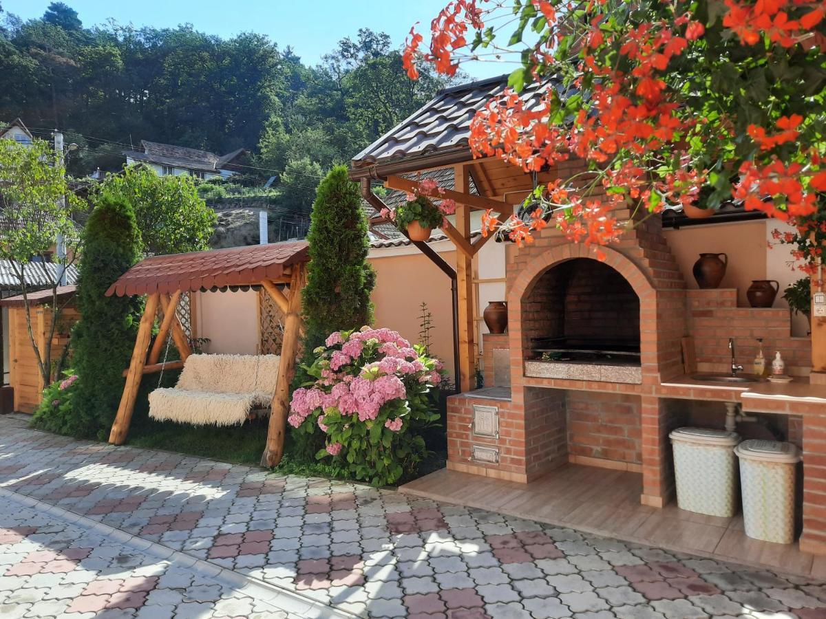 Отель Casa Dacica Рышнов Экстерьер фото